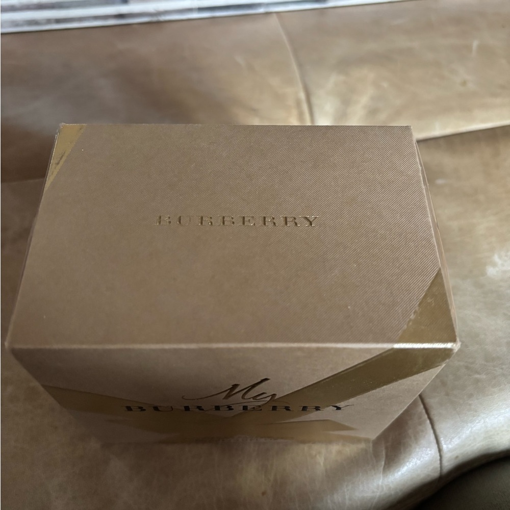 Burberry My Burberry Eau de Parfum with Gold Ribbon - Picture 6 of 7
